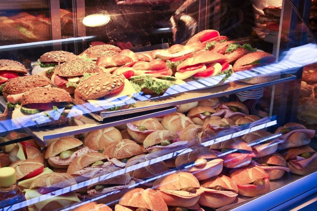 25 Seat Restaurant Downtown Vancouver – Steps from Robson