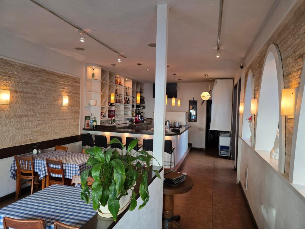 New property listed in Kitsilano, Vancouver West